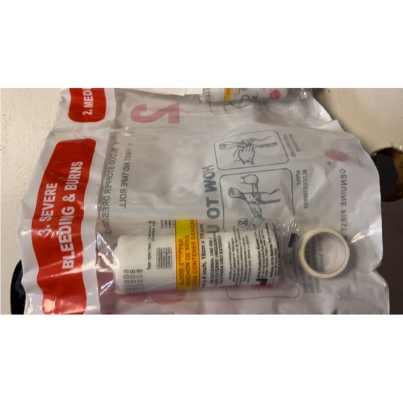 Genuine First Aid Kit - Picture 4 of 9